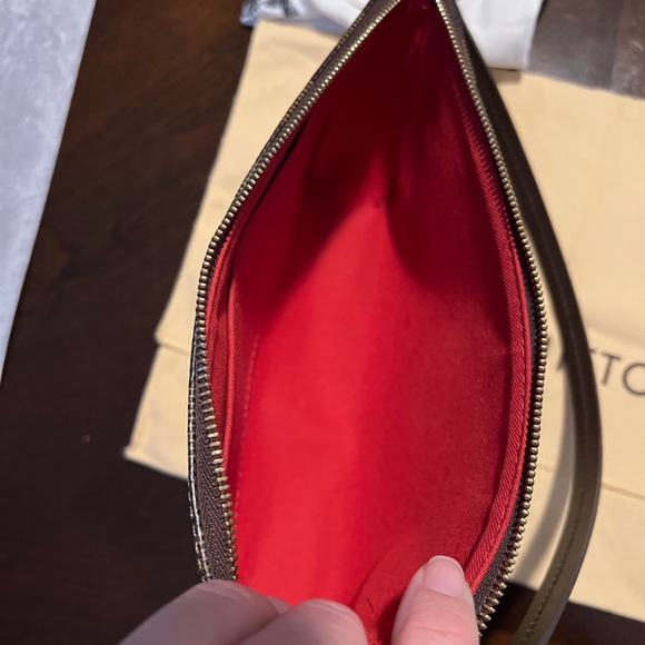 SOLD Louis Vuitton Pochette Accessoires - Picture 7 of 9